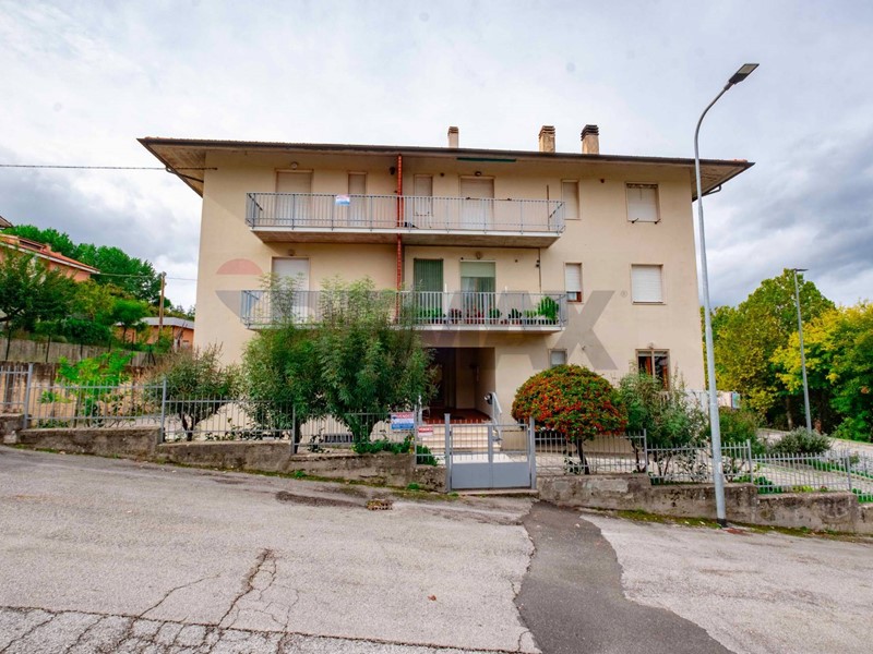 Quadrilocale in Vendita a Cupramontana, 60'000&euro;, 90 m²