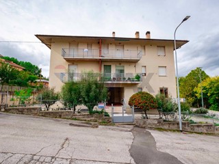 Quadrilocale in Vendita a Cupramontana, 60'000&euro;, 90 m²