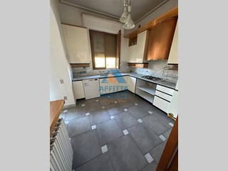 Appartamento in Affitto a Empoli, 900&euro;, 150 m²