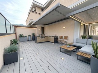 Quadrilocale in Vendita a Viareggio, 390'000&euro;, 85 m²