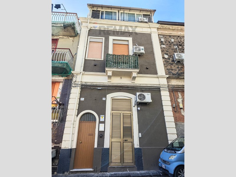 Trilocale in Vendita a Catania, 59'000&euro;, 63 m²