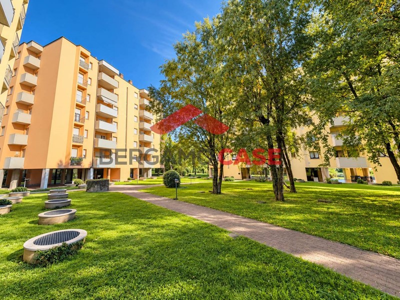 Appartamento in Affitto a Bergamo, 650&euro;, 83 m²