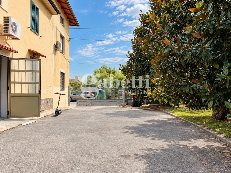 Appartamento in Vendita a Prato, 390'000&euro;, 365 m²