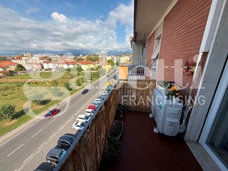 Trilocale in Vendita a Brescia, 249'000&euro;, 93 m², arredato, con Box