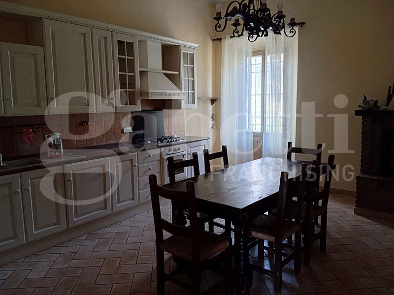 Quadrilocale in Affitto a Monte San Pietro, 700&euro;, 150 m², arredato