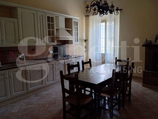 Quadrilocale in Affitto a Monte San Pietro, 700&euro;, 150 m², arredato