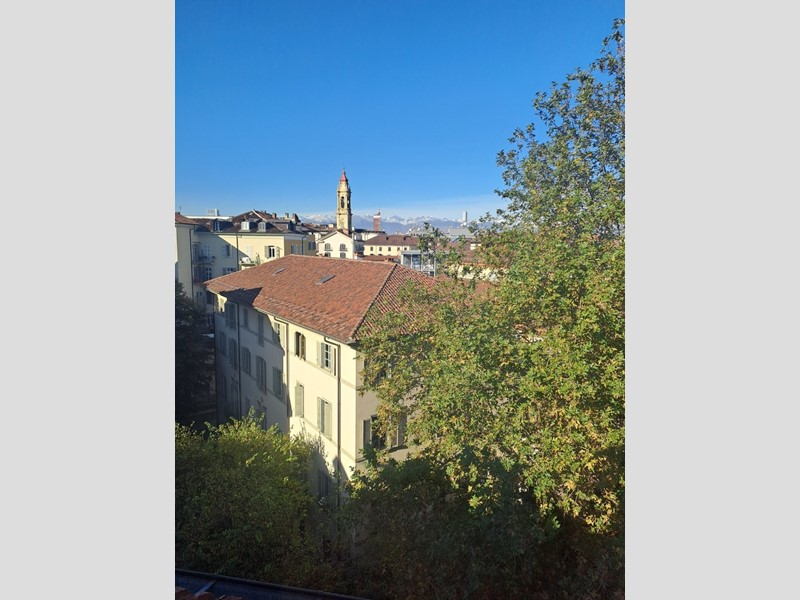 Quadrilocale in Affitto a Torino, zona Vanchiglia, 120 m², arredato