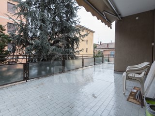 Trilocale in Affitto a Bologna, zona Borgo Panigale, 1'200&euro;, 91 m², arredato