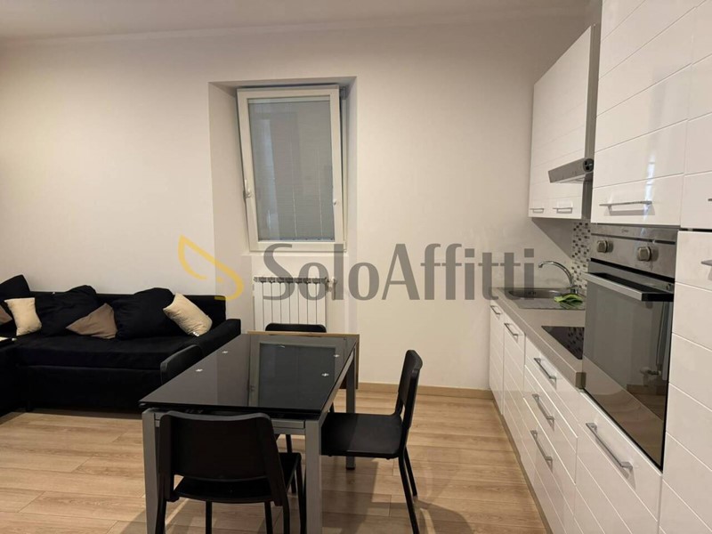 Monolocale in Affitto a Brescia, 750&euro;, 50 m², arredato