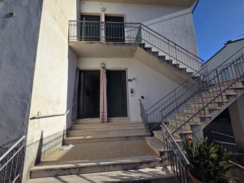 Trilocale in Vendita a Rosignano Marittimo, zona Vada, 170'000&euro;, 65 m², arredato, con Box