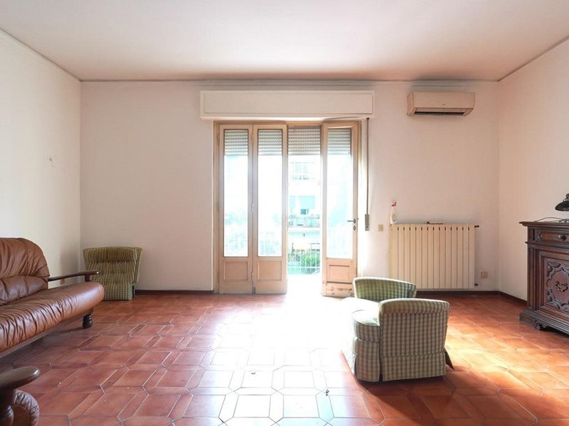 Appartamento in Vendita a Lucca, zona Sant'Anna, 285'000&euro;, 120 m², con Box