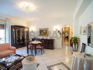 Appartamento in Vendita a Aci Catena, 135'000&euro;, 142 m²