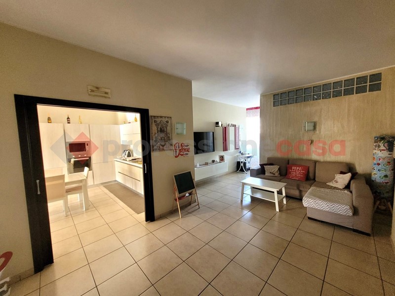Quadrilocale in Vendita a Napoli, 128'000&euro;, 90 m²