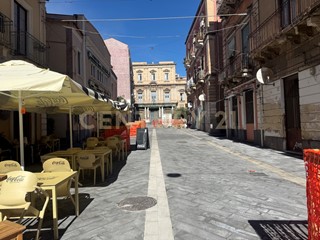 Appartamento in Vendita a Catania, 110'000&euro;, 80 m², arredato