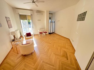 Bilocale in Vendita a Bologna, 210'000&euro;, 62 m²