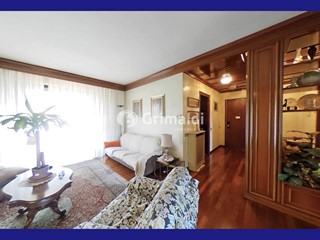 Appartamento in Vendita a Milano, 730'000&euro;, 183 m², con Box