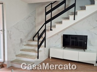 Trilocale in Vendita a Rocca di Papa, 59'000&euro;, 59 m², arredato