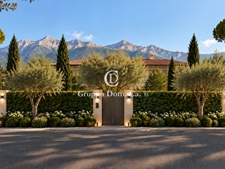 Attico in Vendita a Forte dei Marmi, zona Vittoria Apuana, 3'000'000&euro;, 200 m², arredato