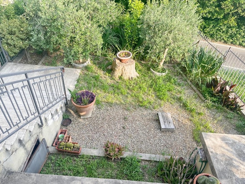Trilocale in Vendita a Poggibonsi, 165'000&euro;, 75 m², con Box