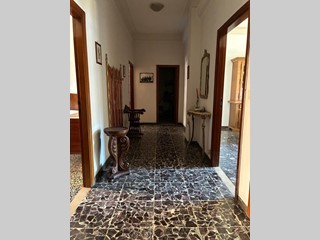 Quadrilocale in Vendita a Poggibonsi, 230'000&euro;, 102 m², con Box