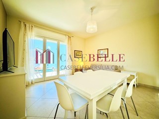 Trilocale in Affitto a Camaiore, zona Lido di Camaiore, 2'300&euro;, 50 m², arredato