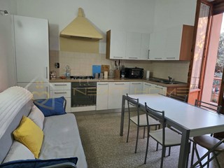 Trilocale in Affitto a Firenze, 1'200&euro;, 77 m²