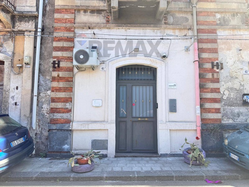 Bilocale in Vendita a Catania, 58'000&euro;, 46 m²