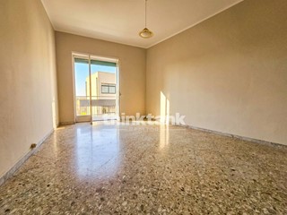 Appartamento in Vendita a Catania, 175'000&euro;, 132 m²