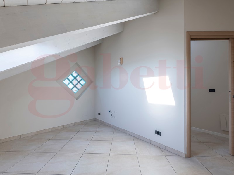 Trilocale in Affitto a Castiglione Torinese, 900&euro;, 112 m², con Box