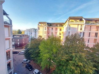 Appartamento in Vendita a Treviso, 175'000&euro;, 107 m², con Box