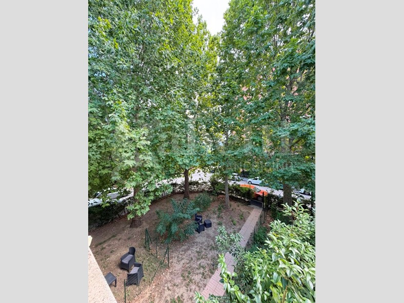 Bilocale in Vendita a Bologna, 185'000&euro;, 38 m², arredato