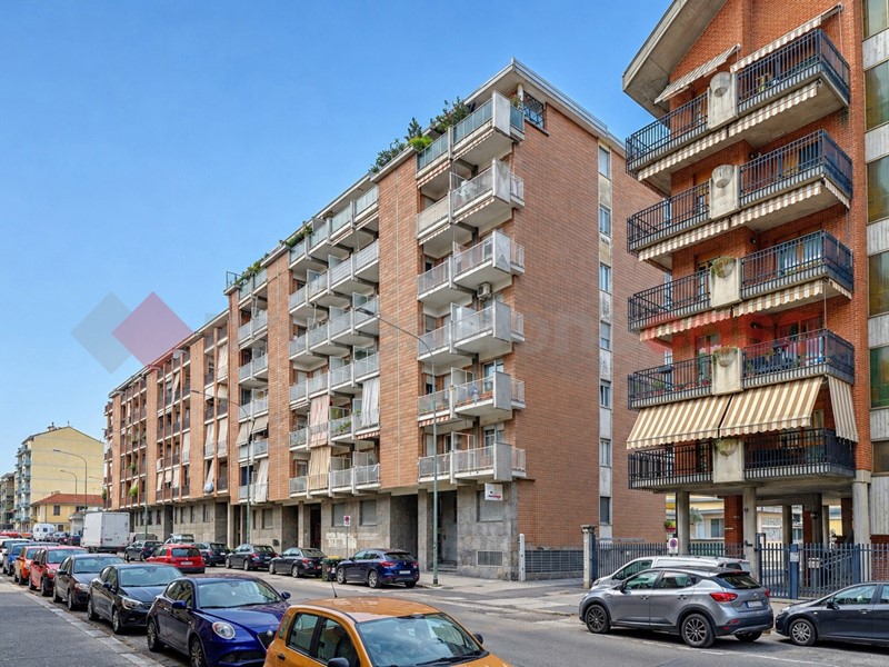 Bilocale in Vendita a Torino, 89'000&euro;, 55 m²