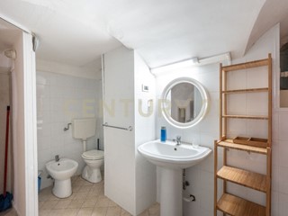 Trilocale in Vendita a Catania, 67'000&euro;, 44 m², arredato