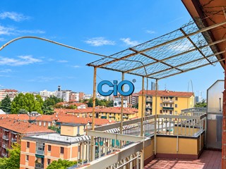 Appartamento in Vendita a Bologna, 450'000&euro;, 90 m²