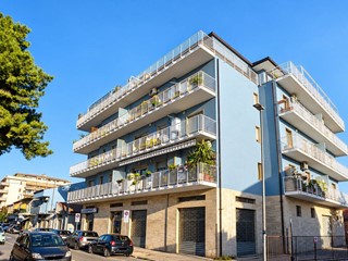 Appartamento in Vendita a Pescara, 205'000&euro;, 140 m²