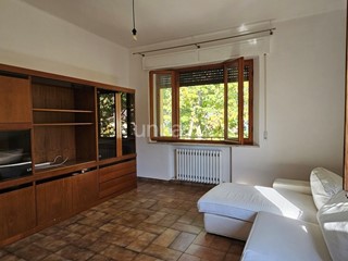 Quadrilocale in Vendita a Jesi, 135'000&euro;, 80 m², con Box