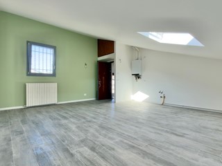 Bilocale in Vendita a Brescia, 175'000&euro;, 75 m²