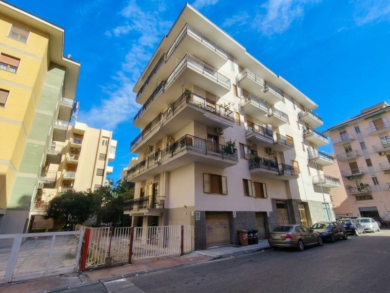 Quadrilocale in Vendita a Salerno, 290'000&euro;, 150 m²