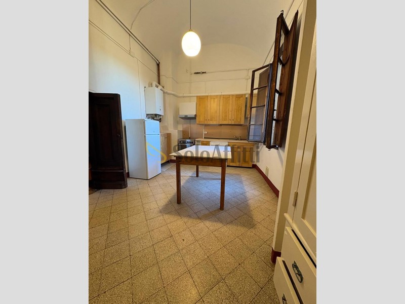 Appartamento in Affitto a Siena, zona Centro storico, 1'800&euro;, 220 m², arredato