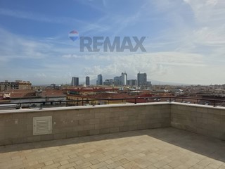 Trilocale in Vendita a Napoli, 155'000&euro;, 50 m²