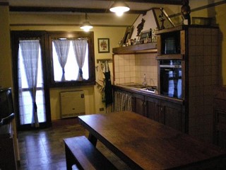 Trilocale in Vendita a Castiglione di Garfagnana, 50'000€, 80 m²