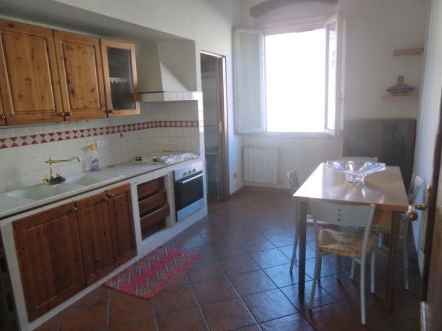 Quadrilocale in Vendita a Ponsacco, zona Centrale, 75'000€, 85 m², arredato