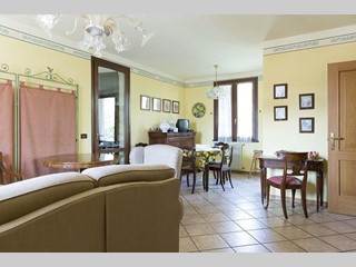 Villetta a schiera in Vendita a Ponsacco, zona residenziale, 250'000€, 150 m²