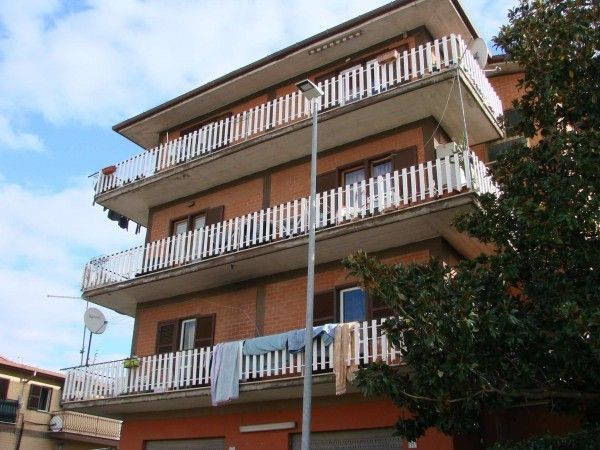 Trilocale in Vendita a Roma, 79'000€, 75 m²