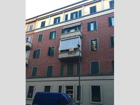 Trilocale in Vendita a Torino, zona Barriera di Milano - Regio Parco, 27'000€, 57 m²