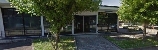Negozio in Vendita a Modena, zona Cittanova, 180'000€, 300 m²