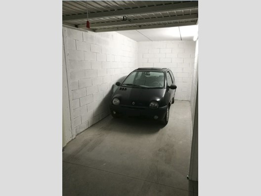 Box in Affitto a Milano, zona Certosa - Cim. Maggiore, 110€, 13 m²