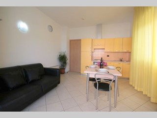 Bilocale in Affitto a Rimini, zona Viserbella, 650€, 55 m², arredato