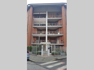 Appartamento in Vendita a Torino, zona Borgo Vittorio, 180'000€, 120 m², con Box