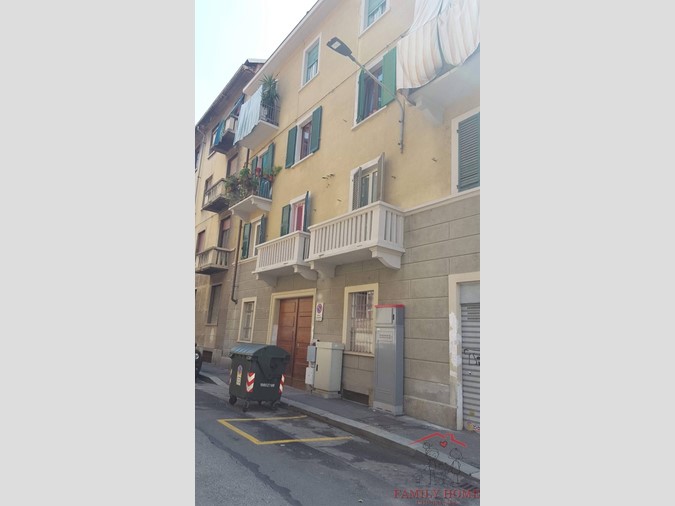 Bilocale in Vendita a Torino, zona Barriera di Milano, 29'000€, 48 m²